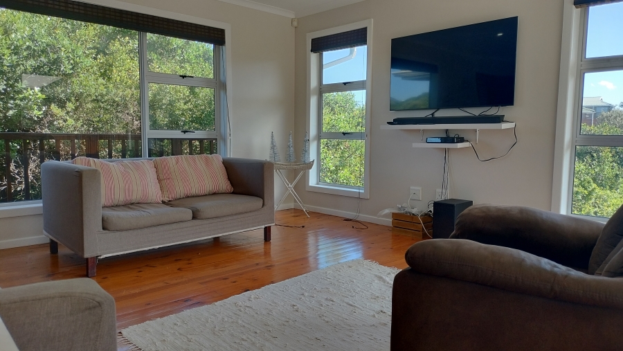 6 Bedroom Property for Sale in Nature On Sea Western Cape